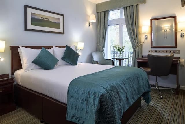 倫勃朗酒店-經典雙人房-4