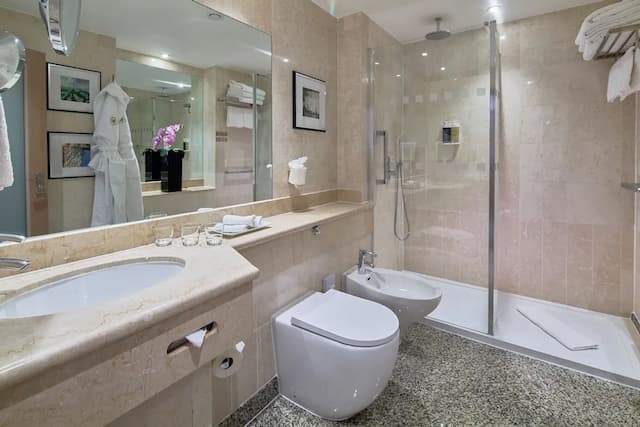 倫勃朗酒店-頂級客房-10