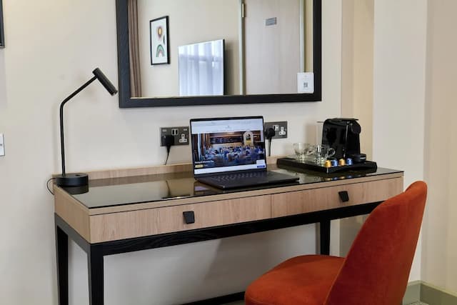 倫勃朗酒店-頂級客房-9