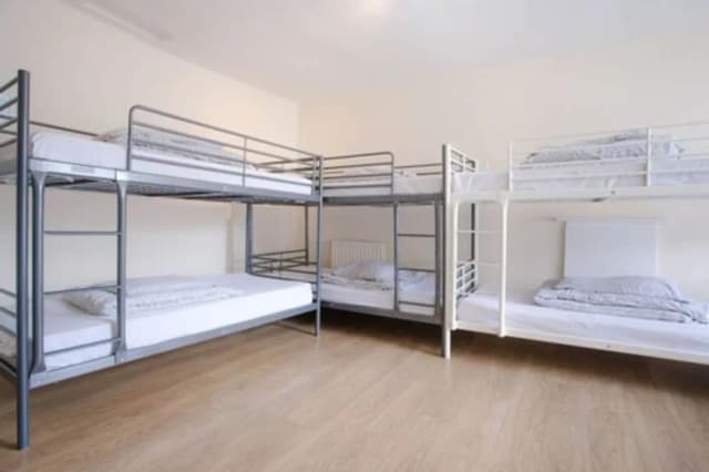 アトラス ホステル-ベーシック ルーム ベッド (複数台) エンスイート-3
