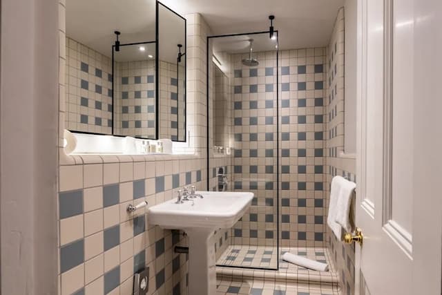 古迪納夫梅克倫布赫廣場酒店-Helena Normanton Signature-7