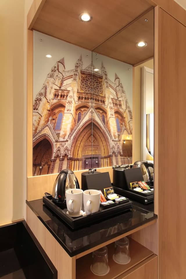 ルネッサンス ロンドン ヒースロー ホテル-スーペリア ルーム クイーンベッド 1 台 (View)-5