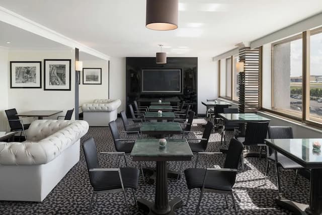 ルネッサンス ロンドン ヒースロー ホテル-エグゼクティブ ルーム ダブルベッド 1 台-10