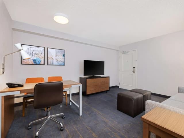 엠버시 스위트 바이 힐튼 시카고 다운타운 리버 노스-스위트, 킹사이즈침대 1개 및 소파베드 (2 Room)-4