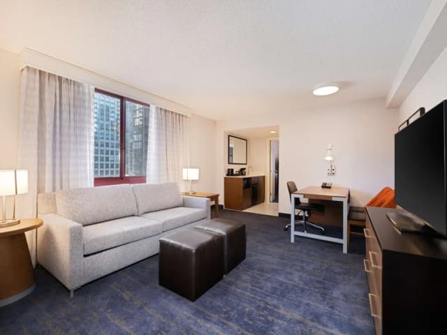 엠버시 스위트 바이 힐튼 시카고 다운타운 리버 노스-스위트, 침실 1개, 코너 (2 Double Beds & 1 Sofabed)-3