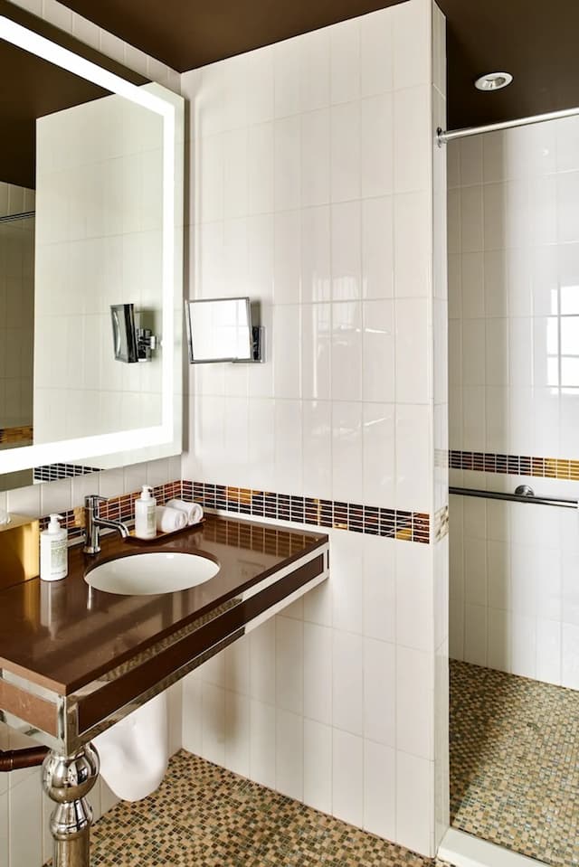 ホテル ジギー ロサンゼルス-ルーム キングベッド 1 台 バリアフリー (Swim Up)-5