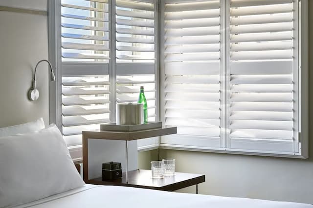 ホテル ジギー ロサンゼルス-ルーム キングベッド 1 台 コーナー-2