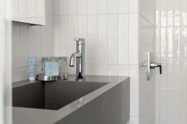 Arlo NoMad-Room, 1 King Bed (Sky)-9