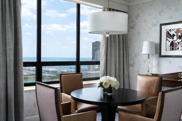 ザ リッツ カールトン シカゴ-スイート 1 ベッドルーム レイクサイド-2