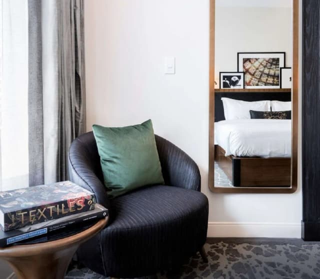 ロンドンハウス シカゴ キュリオ コレクション バイ ヒルトン-ルーム キングベッド 1 台 リバービュー-2