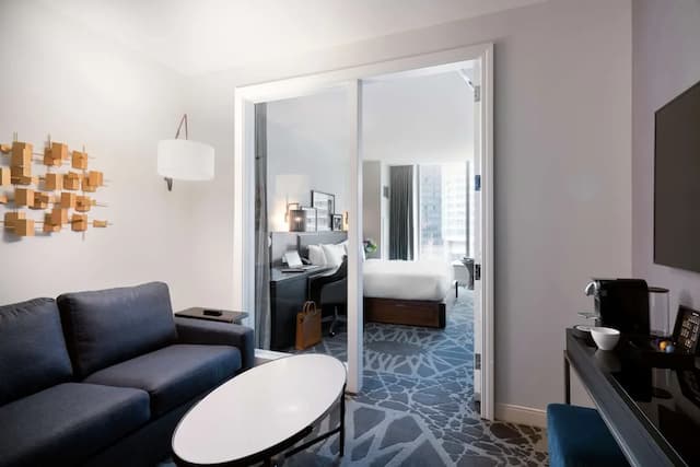 런던하우스 시카고, 큐리오 컬렉션 바이 힐튼-스위트, 킹사이즈침대 1개, 장애인 지원-2