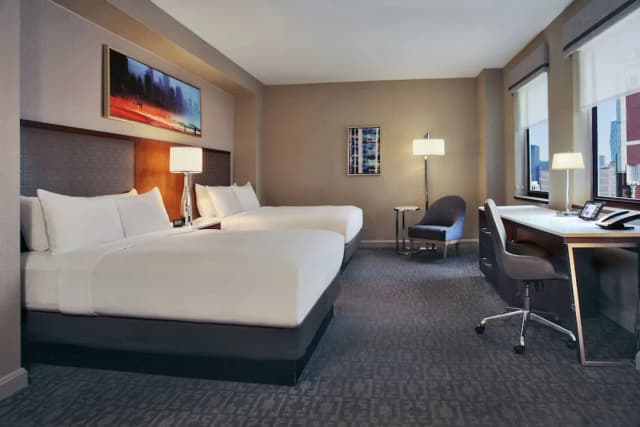 Hilton Chicago-Room, 2 Double Beds-4