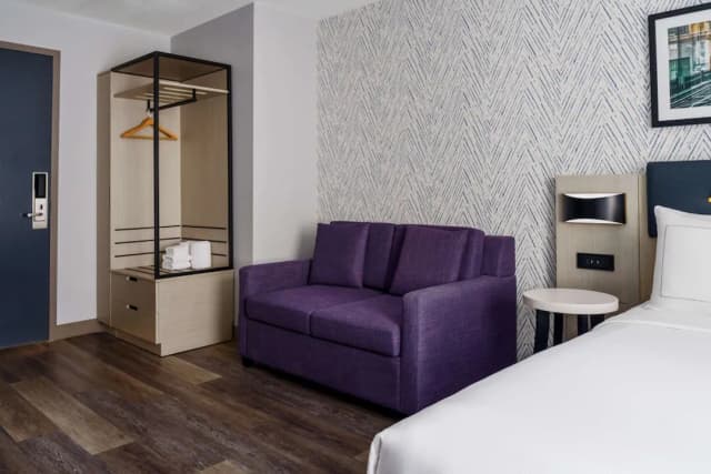 DoubleTree by Hilton New York Midtown Fifth Ave-Studio Suite, 1 King Bed-13