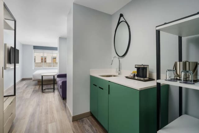 DoubleTree by Hilton New York Midtown Fifth Ave-Studio Suite, 1 King Bed-6