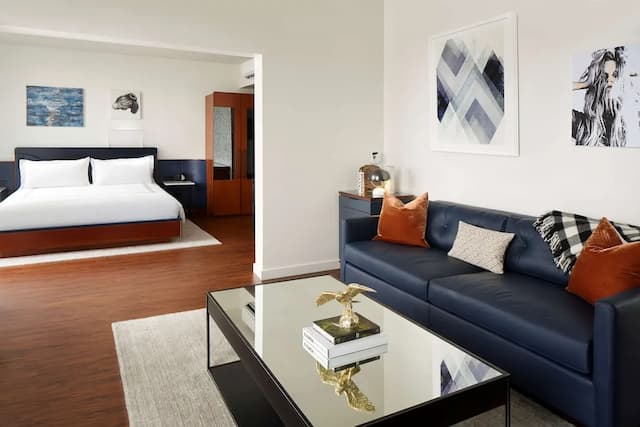 Thompson Seattle, by Hyatt-Studio Suite (Water View)-1