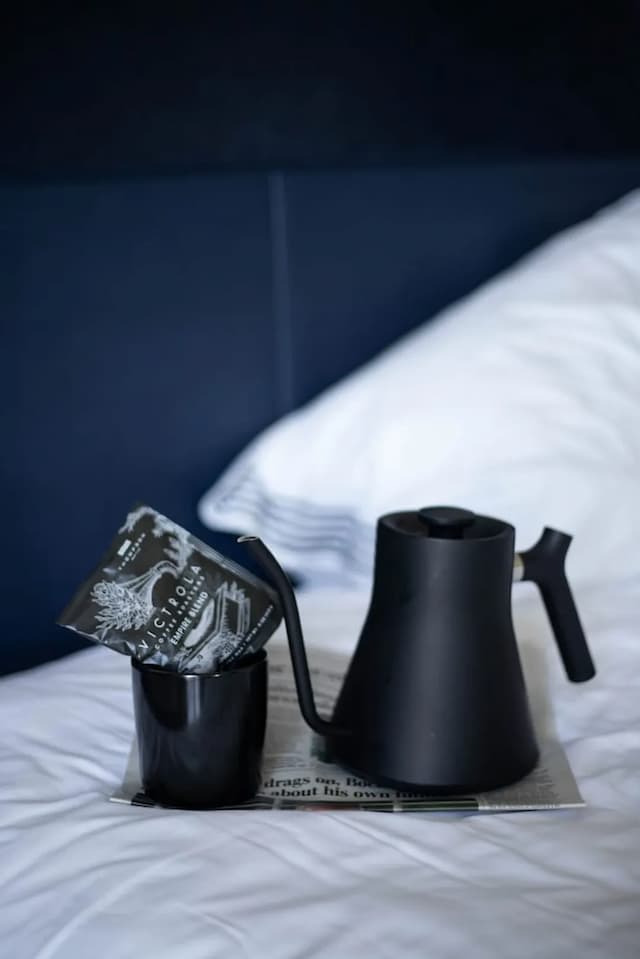 Thompson Seattle, by Hyatt-Studio Suite (Water View)-5