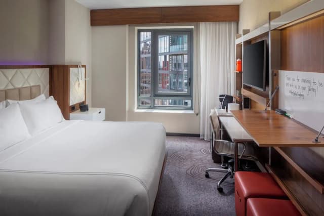 EVEN Hotel New York - Midtown East by IHG-Standard Room, 1 King Bed-2