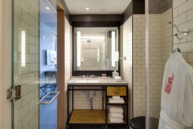 호텔 50 보워리 - 주아 드 비브르 바이 하얏트 계열 숙박 시설-룸, 더블침대 2개, 장애인 지원 (Shower)-4