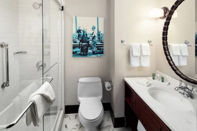 힐튼 브룩클린 뉴욕-이그제큐티브룸, 킹사이즈침대 1개-3