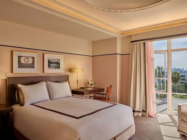 Sunset Tower Hotel-高级房, 1 张大床-1