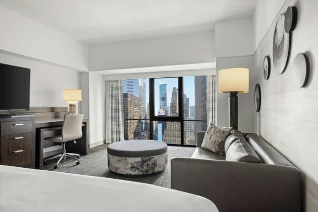 New York Marriott Marquis-Room, 1 King Bed (Times Square View Room)-1