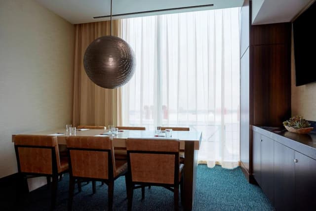 메리어트 마퀴스 휴스턴-클럽룸, 킹사이즈침대 1개 (M Club Access Room)-5