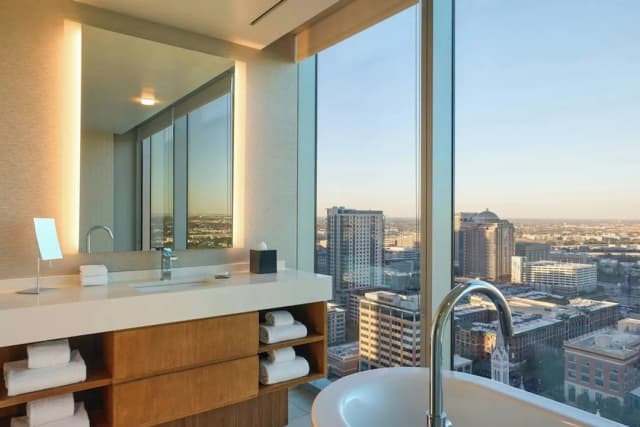 메리어트 마퀴스 휴스턴-이그제큐티브 스위트, 침실 1개, 공원 전망 (Mobility Accessible, Roll-In Shower)-8