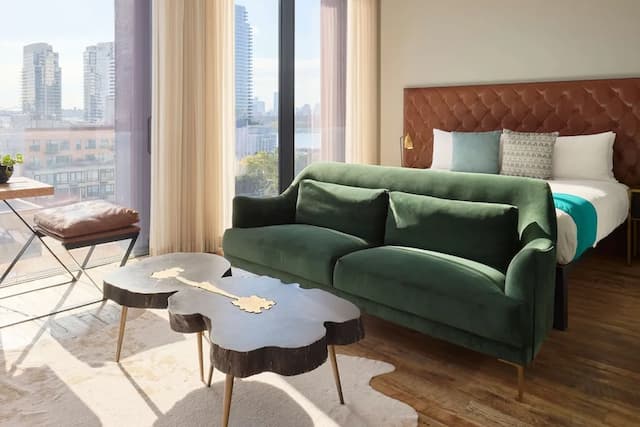 아를로 윌리엄스버그-스튜디오, 시내 전망-1