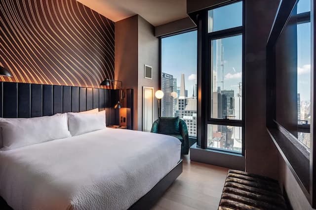 紐約時代廣場 Tempo by Hilton 飯店-套房, 1 張特大雙人床, 邊間 (Roll-In Shower)-8