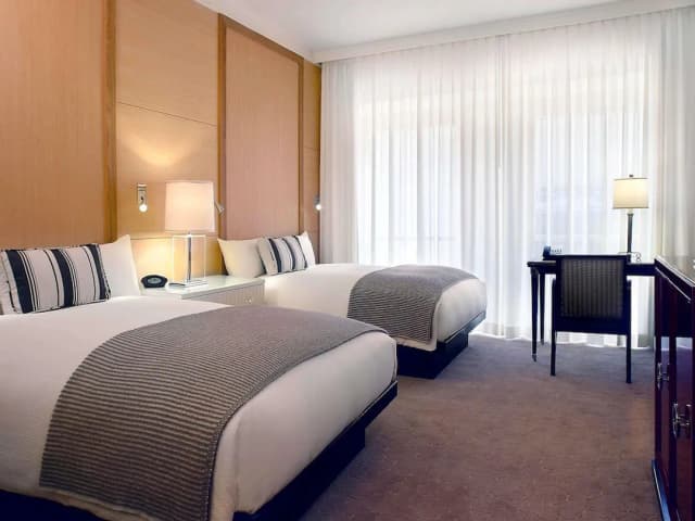 Sofitel LA at Beverly Hills-高级房, 2 张大床 (Beverly Boulevard View)-6