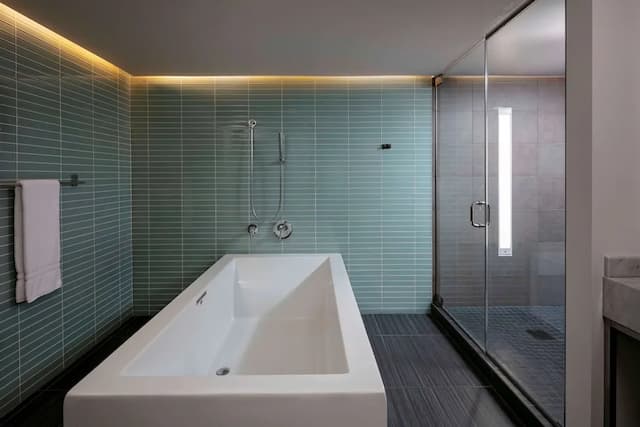 The Royal Sonesta Chicago Downtown-Superior Suite, 1 King Bed (State, Hearing)-11