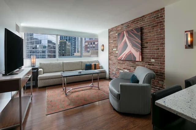 The Royal Sonesta Chicago Downtown-Suite, 1 Bedroom (Lasalle, King, Hearing Accesible)-2
