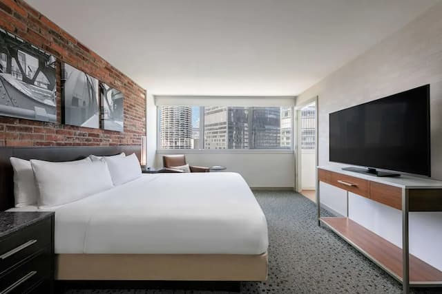 The Royal Sonesta Chicago Downtown-Suite, 1 Bedroom (Lasalle, King, Hearing Accesible)-3