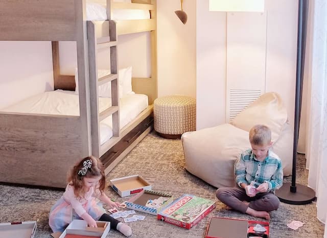 The Royal Sonesta Chicago Downtown-Junior Suite, 1 King Bed (Family)-4