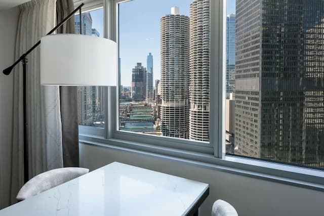 The Royal Sonesta Chicago Downtown-Junior Suite, 1 King Bed-6