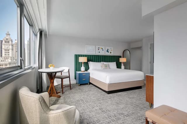 The Royal Sonesta Chicago Downtown-Junior Suite, 1 King Bed-1