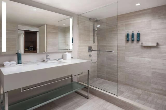 Millennium Hilton New York One UN Plaza-2 Double Beds-7