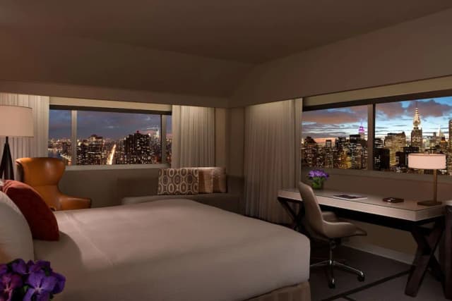 Millennium Hilton New York One UN Plaza-Premium Room, 1 King Bed, City View, Corner-1