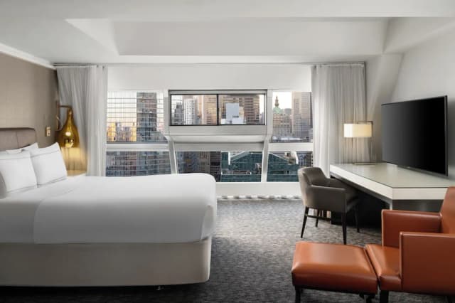 Millennium Hilton New York One UN Plaza-Presidential Suite, 2 Bedrooms-1