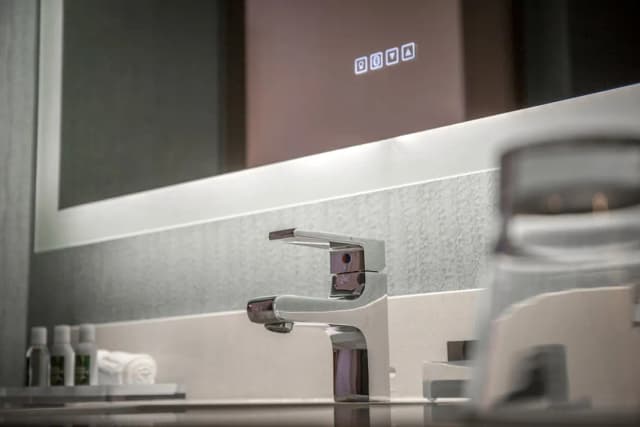 Cambria Hotel Chicago Loop - Theatre District-Standard Room, 1 King Bed, Non Smoking-7