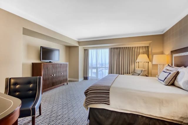 옴니 로스앤젤레스 호텔 앳 캘리포니아 플라자-디럭스룸, 킹사이즈침대 1개-11