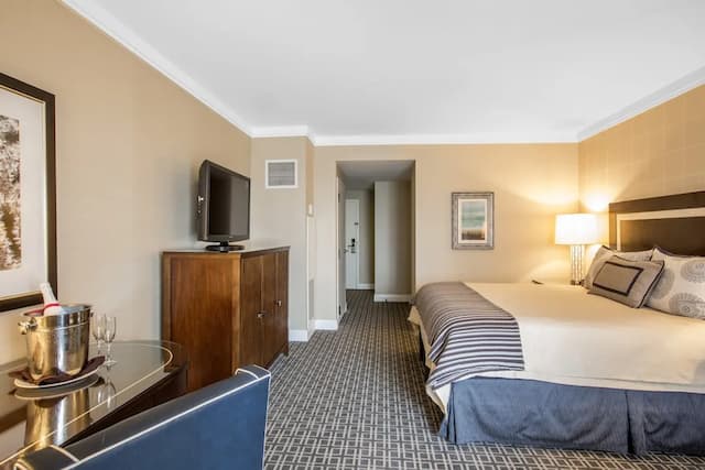 옴니 로스앤젤레스 호텔 앳 캘리포니아 플라자-프리미어룸, 킹사이즈침대 1개-6