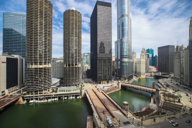 Renaissance Chicago Downtown Hotel-Executive Suite, 1 Bedroom, River View-4