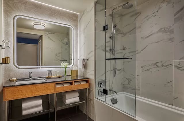 芝加哥總督飯店-豪華客房, 2 張加大雙人床, 湖景-5