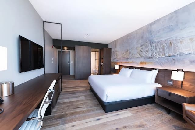 中城酒店-豪華客房, 1 張特大雙人床-5