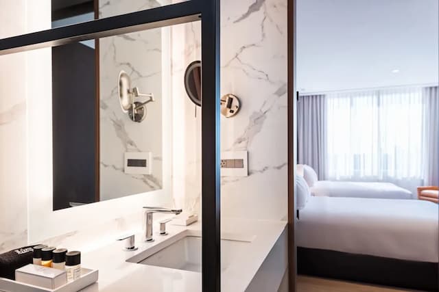 中城酒店-豪華客房, 1 張特大雙人床, 無障礙-2