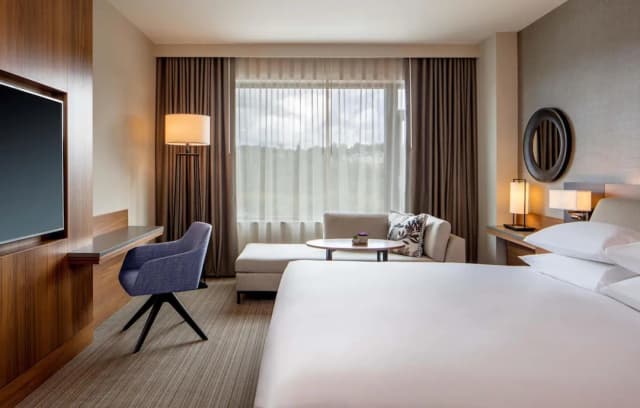 Hyatt Regency Lake Washington at Seattle’s Southport-Room, 1 King Bed, Park View-1
