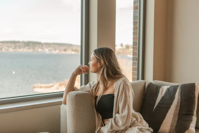 Hyatt Regency Lake Washington at Seattle’s Southport-Room, 1 King Bed, Lake View, Corner-5