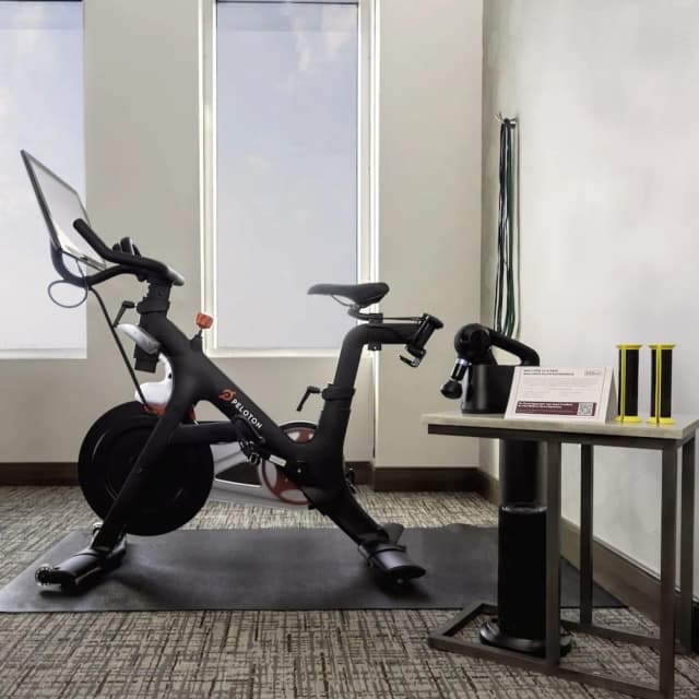 H ホテル ロサンゼルス キュリオ コレクション バイ ヒルトン-ルーム キングベッド 1 台 (Peloton Wellness)-3