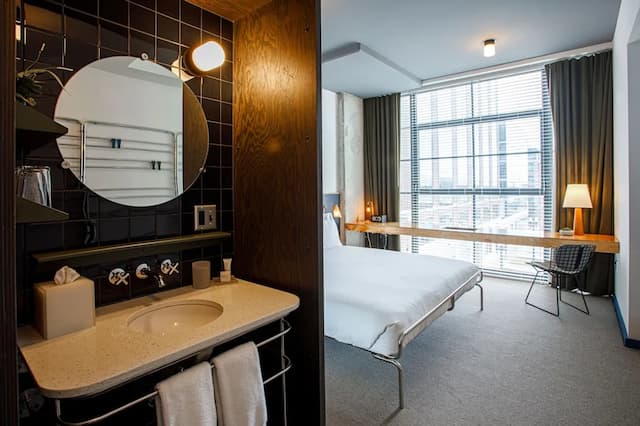 艾蜜莉飯店-豪華客房, 1 張特大雙人床 (Deluxe King)-2